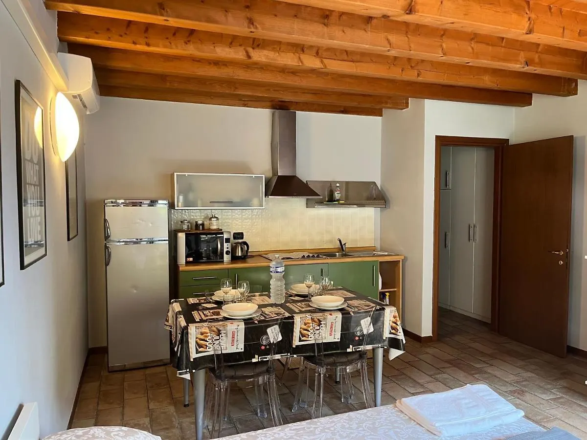 Apartamento Cozy Flat + Parking Close To City Center/Airport Bérgamo