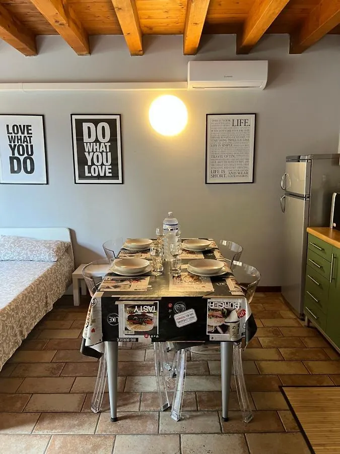 Apartamento Cozy Flat + Parking Close To City Center/Airport Bérgamo Italia