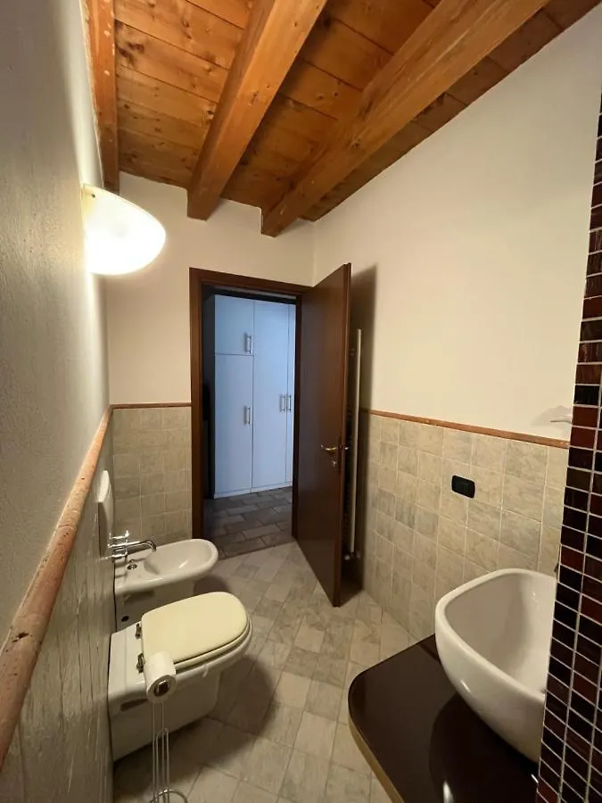 Cozy Flat + Parking Close To City Center/Airport Bérgamo Apartamento